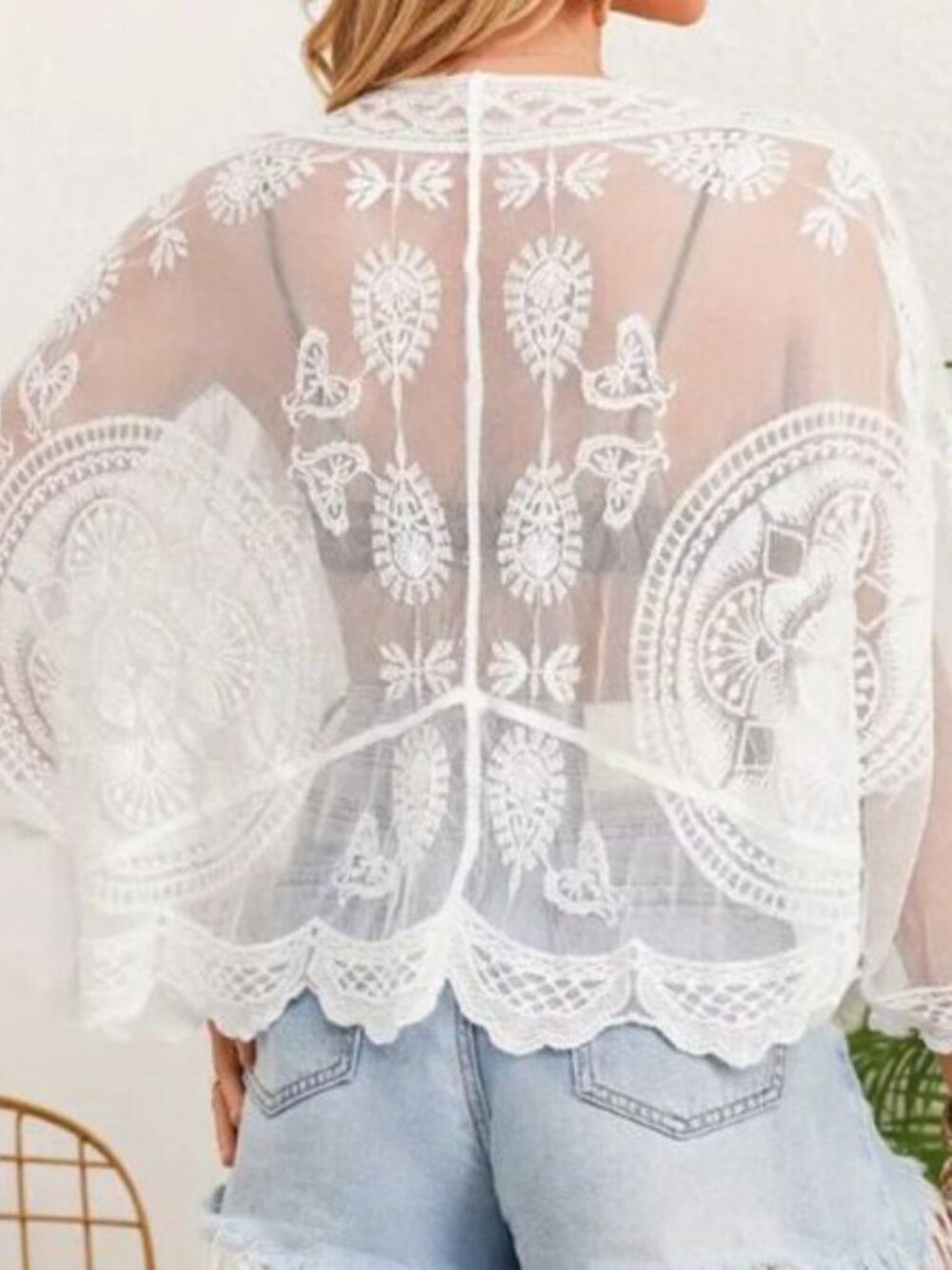 Tie Front Top White Layer Cover Up Sexy Beauty Shrug L 🤍 NEW